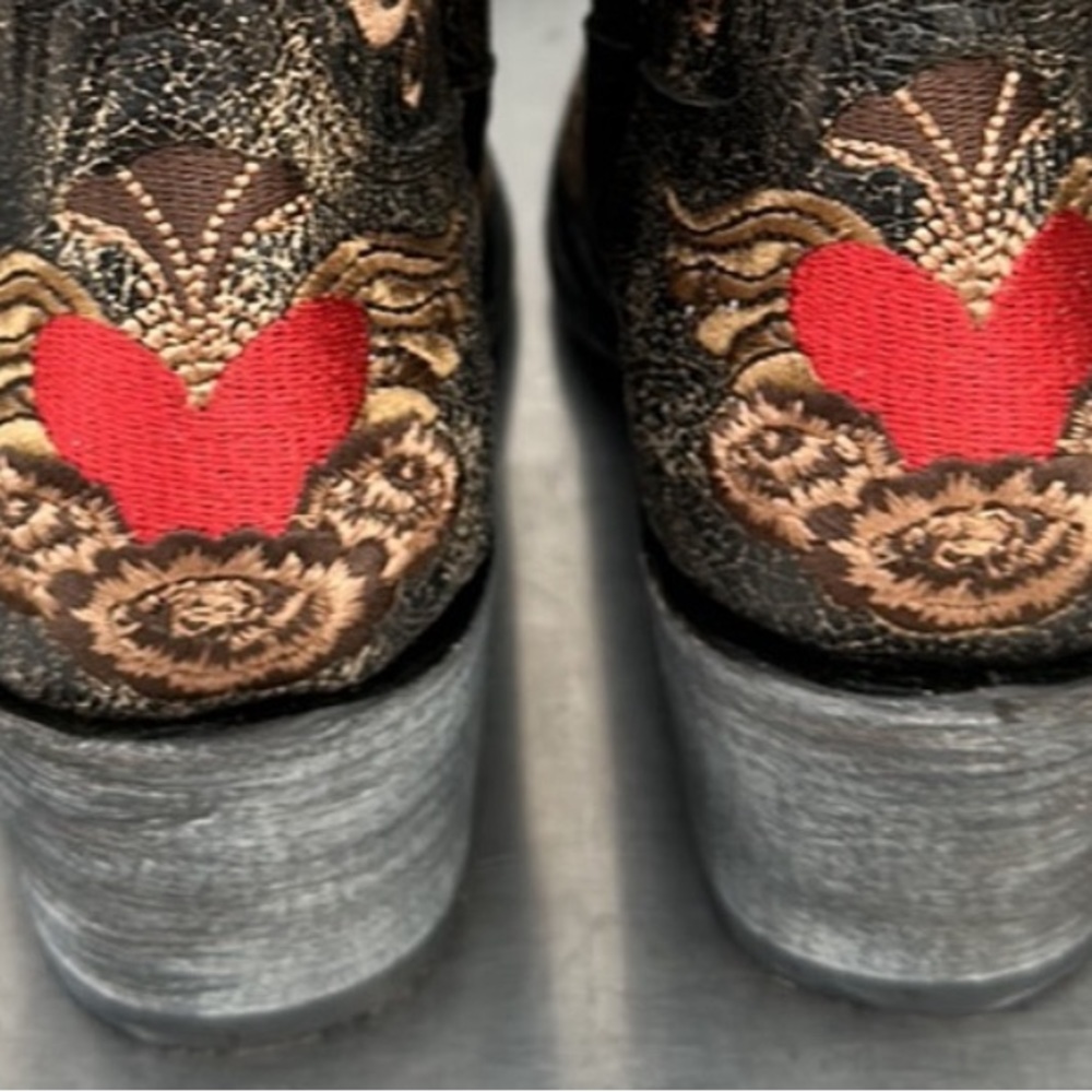 OLD GRINGO “Hearts Boots”. New in box. Size 7 - Picture 3 of 10